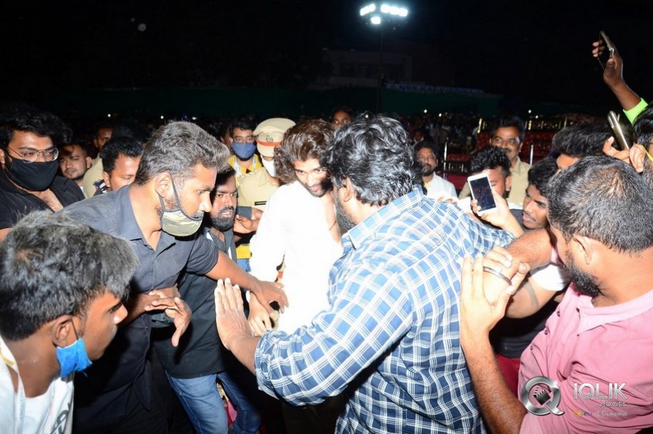 Jathi-Ratnalu-Pre-Release-Event